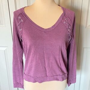Mudd Long Sleeve Dusty Rose Knit V-neck Lace Up Knit Top Junio'rs Size XX-Small